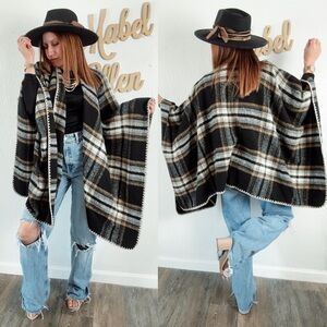 Mabel Ellen Plaid Black and White knit Sweater poncho OS
